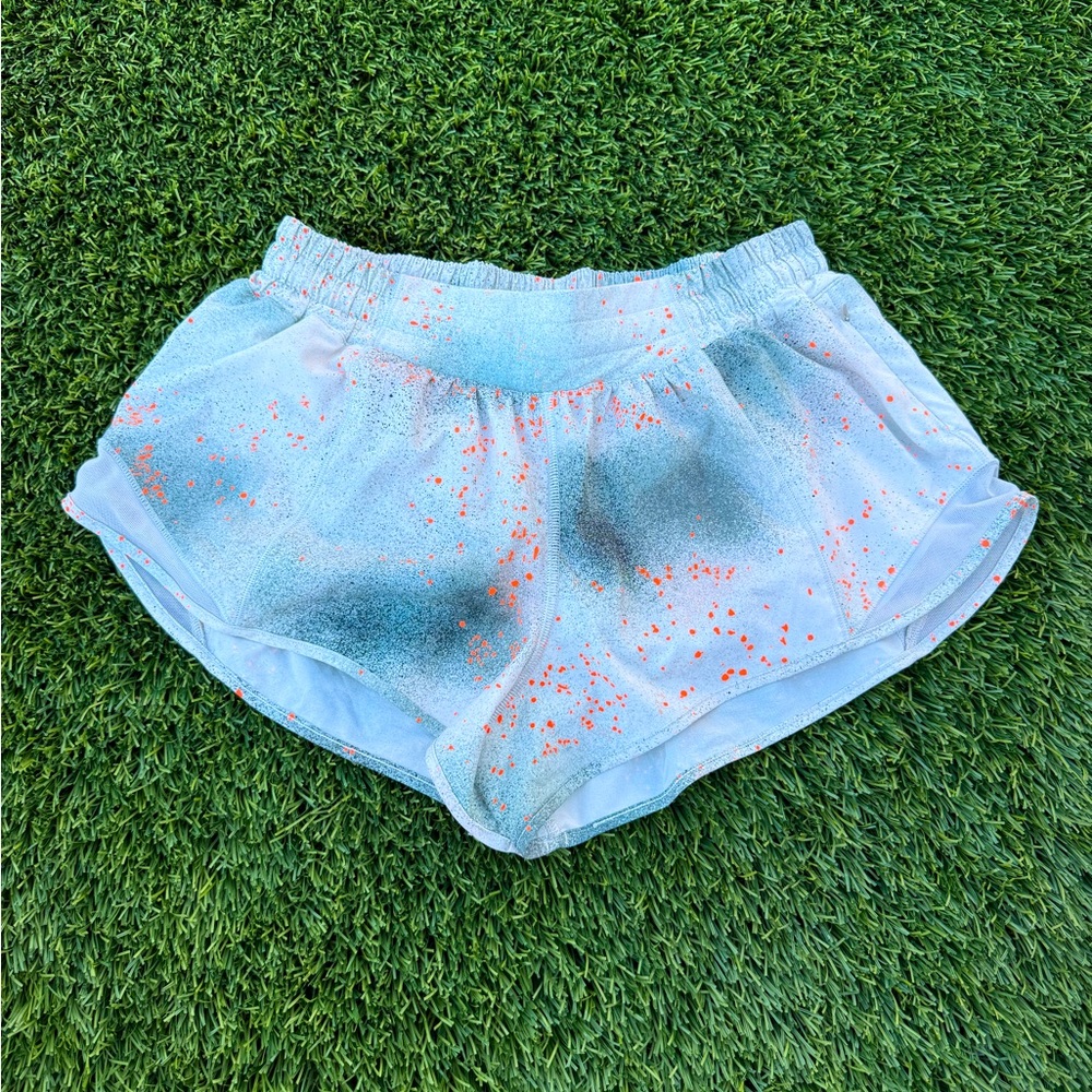 Lululemon Hotty Hot Low-Rise Short 2.5" *Reflective Size 8 - Picture 7 of 15